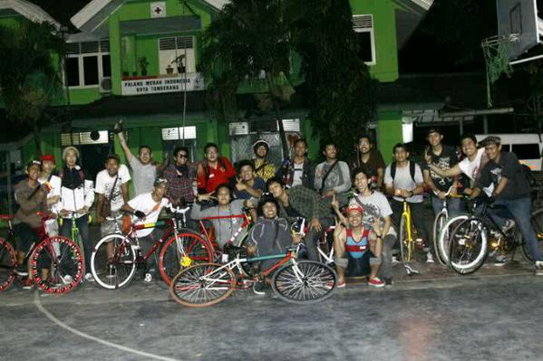 Jadul <a href="/adhansubakti/">adhan subakti</a> <a href="/aie18/">aie</a> <a href="/OcholochO/">OchoL</a> <a href="/ajieboend/">Ajie Fitriantoro</a> <a href="/akbaryeuh/">Mochamad Akbarsyah</a>  @alie_gimbal <a href="/anto_niang/">Hardiyanto</a> @bayu_Javas <a href="/FundayBrakeless/">Funday Brakeless</a>