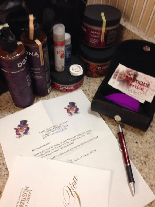 Spoiled by @Hust lerStLouis we had a great time last night👯💗😍 http://t.co/GAnxpxECDd<a class="tags" target="_blank" title="On Twitter" href="/?out=eyJ0eXAiOiJKV1QiLCJhbGciOiJIUzUxMiJ9.eyJpYXQiOjE3MTk4NjM5NjAsImlzcyI6InR3cG9ybnN0YXJzLmNvbSIsIm5iZiI6MTcxOTg2Mzk2MCwiZXhwIjoxNzUxMzk5OTYwLCJyZWRpcmVjdF91cmwiOiJodHRwczovL3R3aXR0ZXIuY29tL0h1c3QifQ.FxDuI5AY4qc-IKbLHMAk-68UNdj2Ui8iPMEjTc894YBGym4lmGfr4VQGJRRtCU10lQbjZyGQkeRWCAi1YpxBiQ">@Hust</a><a href="/tag/vegas"class="tags"><span>#vegas</span></a><a href="/tag/showmesapphire"class="tags"><span>#showmesapphire</span></a>