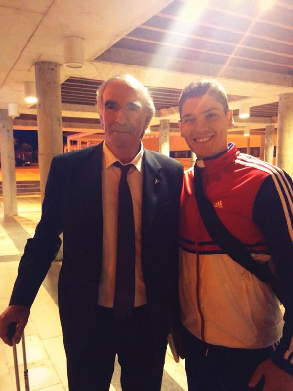 YayiJavi's tweet photo. Con el mítico Iriba el "chopo" que cálidad estoy flipandolo aun 😂😂😂😂👍👍 @AthleticClub http://t.co/2x9Yg0PVuH