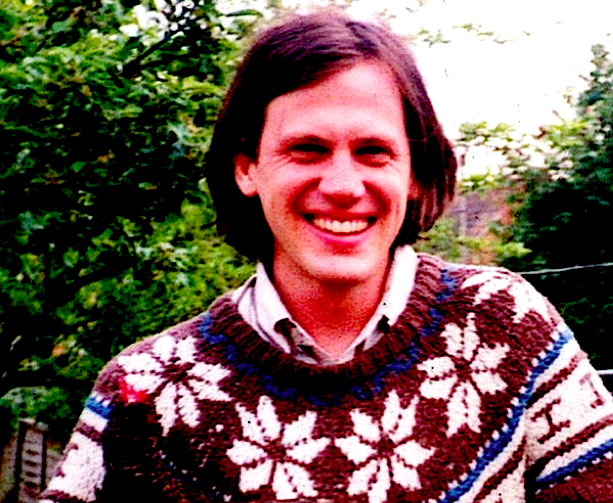 Happy birthday Jeff Mangum! May your semen stain many mountaintops in celebration. 