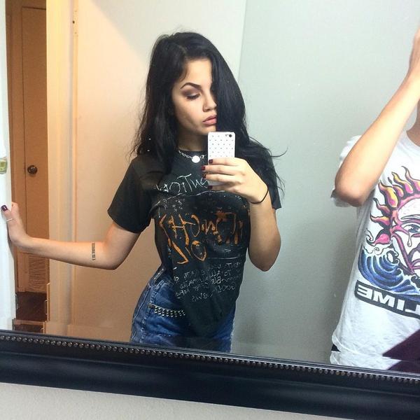 here's a lil selfie for y'all