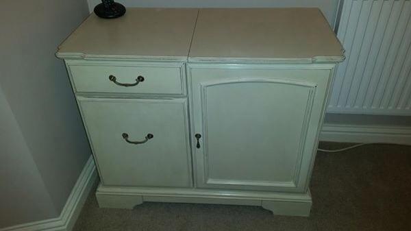 NettletonLee's tweet photo. Before and after pics of this sideboard we've just finished for kerry and steve, more pieces to follow!! http://t.co/fX10iJ3GBU