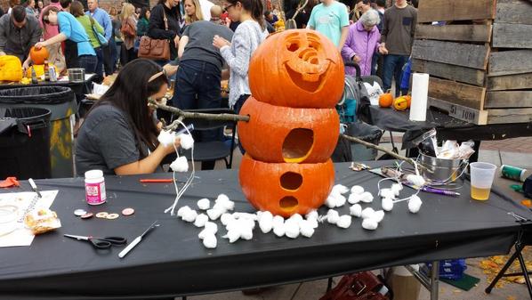 OkumaAmerica's tweet image. #GUTSCLT2014 is super cool. 10 minutes left for carvers! Can&apos;t wait to see the finished pumpkins!