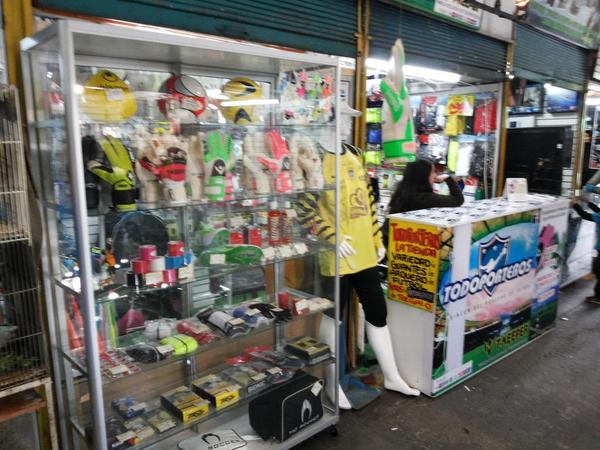 TODOPORTEROS's tweet photo. Amigos manana sabado atendemos desde las 10 am hasta las 15 horas.
Todoporteros-la tienda 
El rincon del portero. http://t.co/udNEUCLULv
