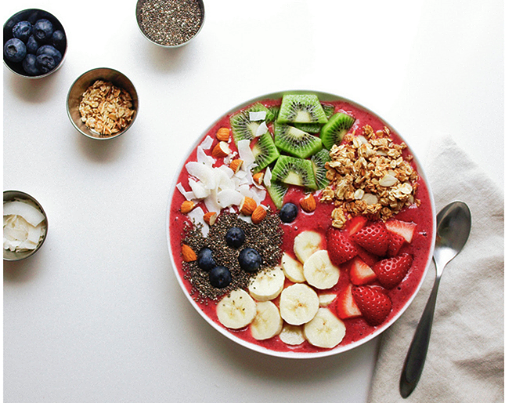 Headspace's tweet photo. Transform your #breakfast with this smoothie bowl, adding fruits &amp; superfoods to your diet. http://t.co/jIvKeNYTpi http://t.co/y1Rd4a2p8b