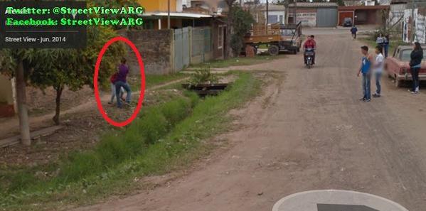 StreetViewARG's tweet photo. Pelea Pelea Pelea. #StreetViewArgentina http://t.co/jroXQW37ef