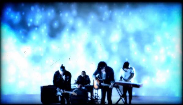 GuardianGhost1's tweet photo. Sailor video still-o-the-day. #sailor #guardianghost #rockingout http://t.co/z7XzDOgZBF