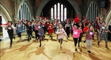 BroadwayWorldUK's tweet photo. Photos: Open Auditions for RAILWAY CHILDREN at King's Cross Theatre... 
http://t.co/O9tE1fQYms @TRCKingsCross http://t.co/328Wkl19Ib