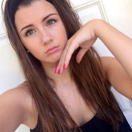 inflamcd's tweet image. Erm hi I'm Emma. I'm quite awkward. You can call me Em for short. Rt maybe?