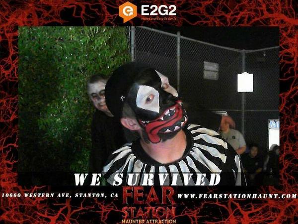ShadowWalkPro's tweet photo. Giving out chik-fila tonight at fear station thanks to @e2g2  #hauntedhouse come over for a free photo http://t.co/xkMD01mBjI