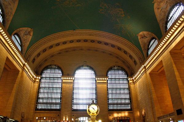 BBC_Travel's tweet image. Make sure to look up when you're in Grand Central! Could this be #NYC's prettiest ceiling? @Travelogged #BBCLocalite