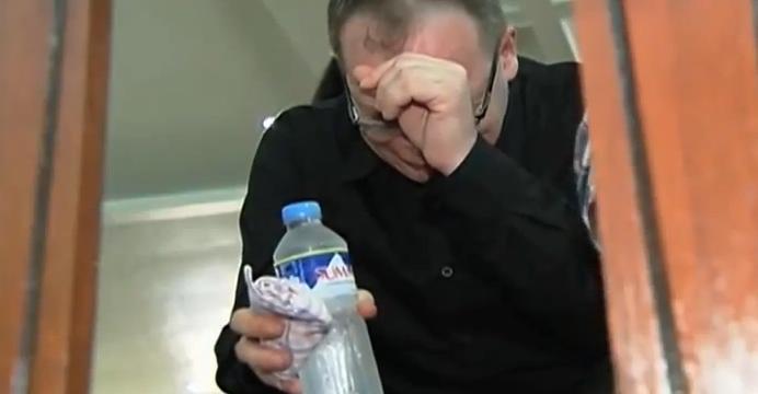 Embedded image permalink