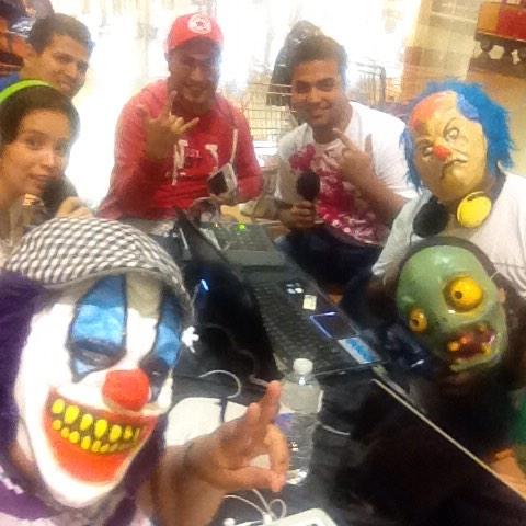 YoAmoPlaya's tweet photo. Ahora transmitiendo desde Centro Maya con @dterror5k y los #PARTYLOVERS por @YOAMOPLAYARADIO @DIF_Solidaridad http://t.co/jMC0JGj42i