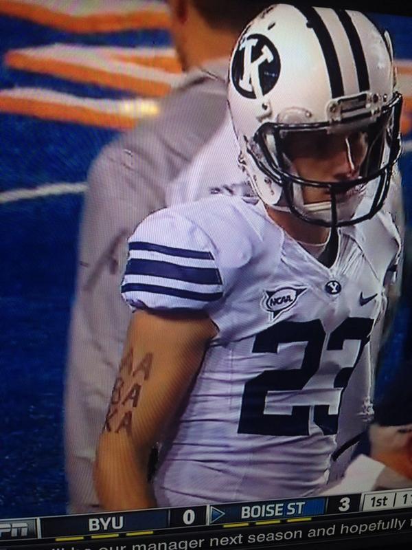 Ned_Kelly_'s tweet image. This TDS player is clearly educated.. #associateofarts #bachelorofarts #etc