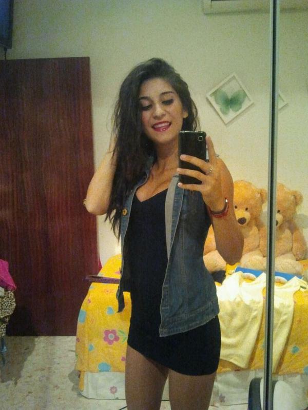 Jonisilva18's tweet photo. Buenas noches a lo mas bonito de mi vidaa ^^ te amoo cariño @MirellaaLeon http://t.co/bh24k0Xeej