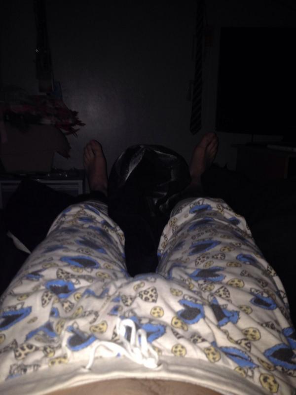 jmurphy2205's tweet photo. #Charliepants http://t.co/6e8ZArlPp5