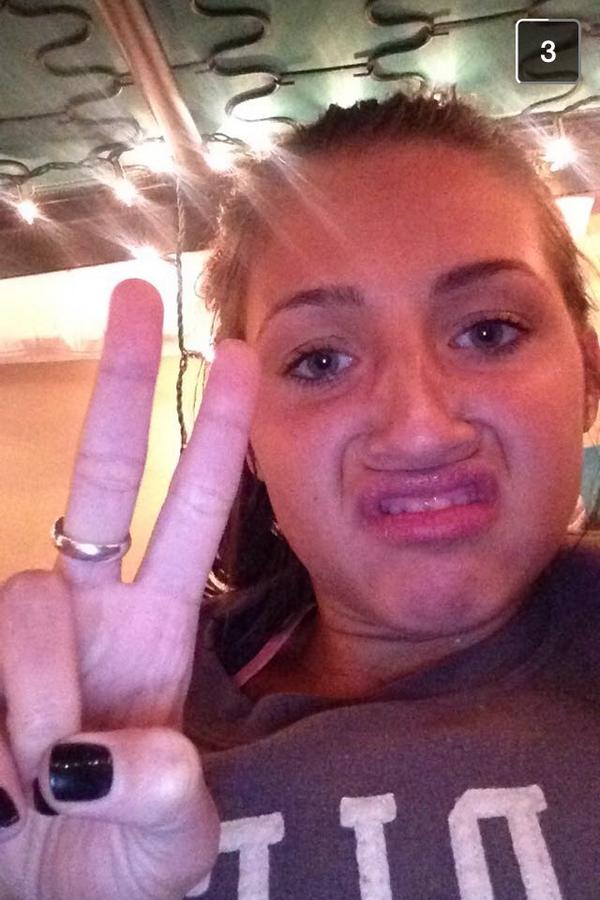 L_McGrane's tweet photo. Hi guys this is my roommate x @andreabrennan_ http://t.co/RLKg4cWGp3