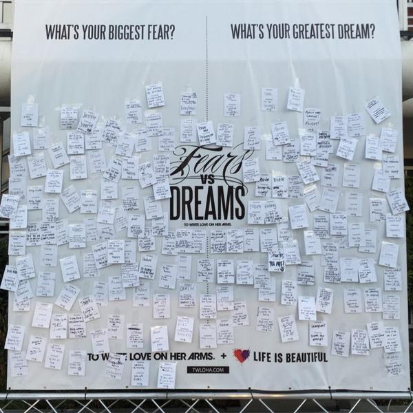 TWLOHA's tweet image. So many people sharing their #FearsVsDreams at @lifeisbeautiful in Las Vegas. And this is only Day 1! #libfestival