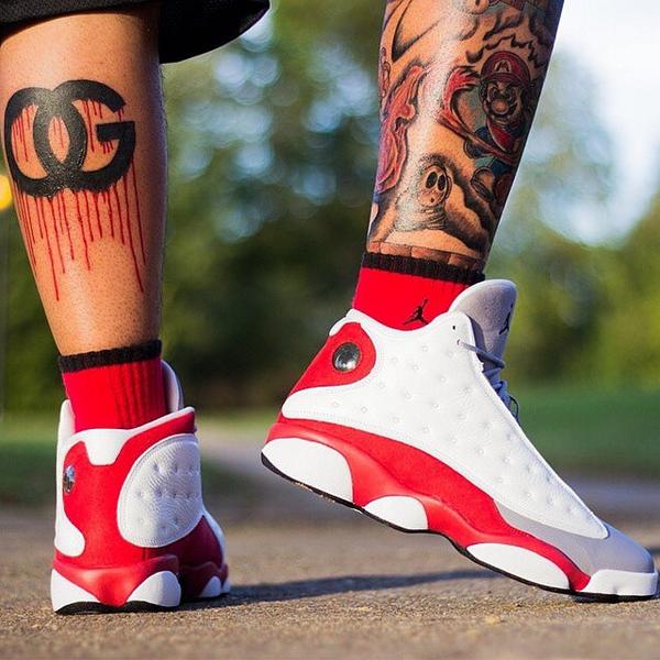 grey toe 13 on feet