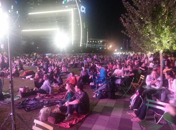 Chrisleach42's tweet photo. Getting ready for acts 3&4 at the park with @TheDallasOpera ! #operaforthemasses #simulcast http://t.co/9WXvcwYnRl