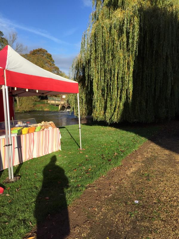 RedDuckEvents's tweet image. The sun is out perfectly on que! Mapledurham Christmas craft and gift fair is about to start! #excited