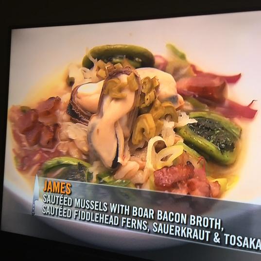 PuiGin365's tweet image. @chefJamesRigato ur winning quick fire dish looked amazing &amp;amp; full of flavor. Congrats! #surfandturf #TopChef #MIfood