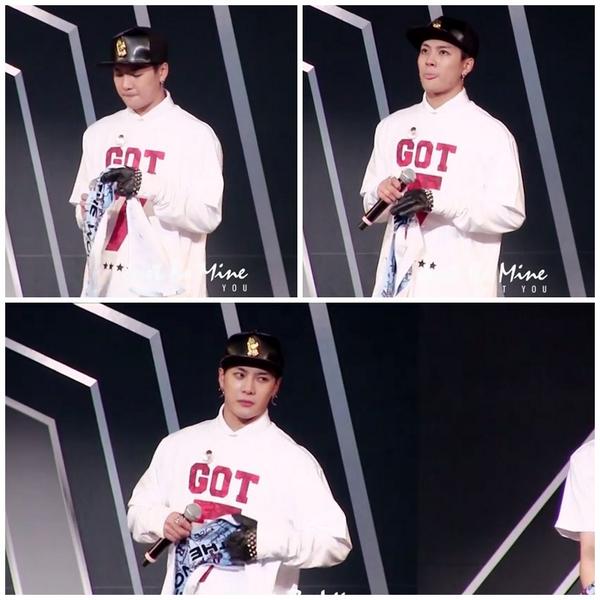 Jackbam_Wangbam's tweet photo. น่ารัก หลงเลย  #ackson http://t.co/CFbse83btr