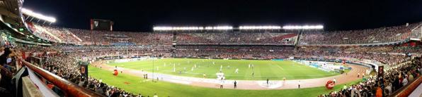 davidvalenciac's tweet photo. @juezcentral el domingo ante Belgrano. Que bonito el Monumental. http://t.co/9meAGgY161