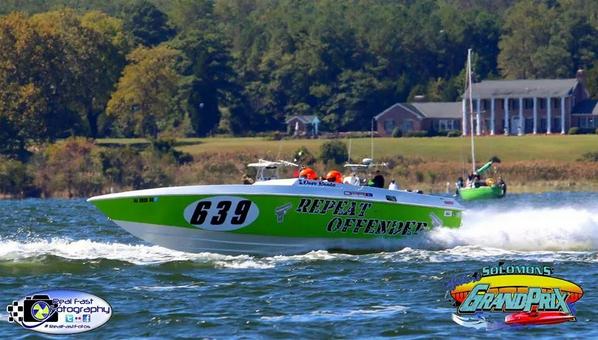 realfastfotos's tweet photo. @OPA_Racing @opin Solomons with the Repeat Offender! #offshore #racing #powerboat #solomons http://t.co/5hndTFefGG