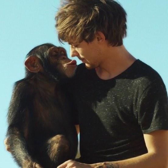 1DUpdatesBS's tweet photo. Louis and Eleanor today (via insider) http://t.co/njQdGLZaPP