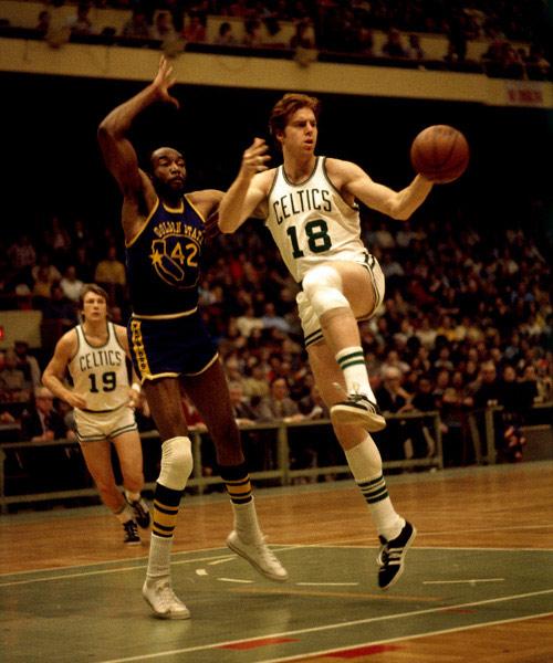 Happy Birthday to Dave Cowens, who turns 68 today! 