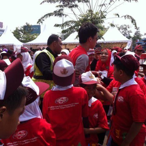 Ada jose yg lagii dikerubunin nihhh💖