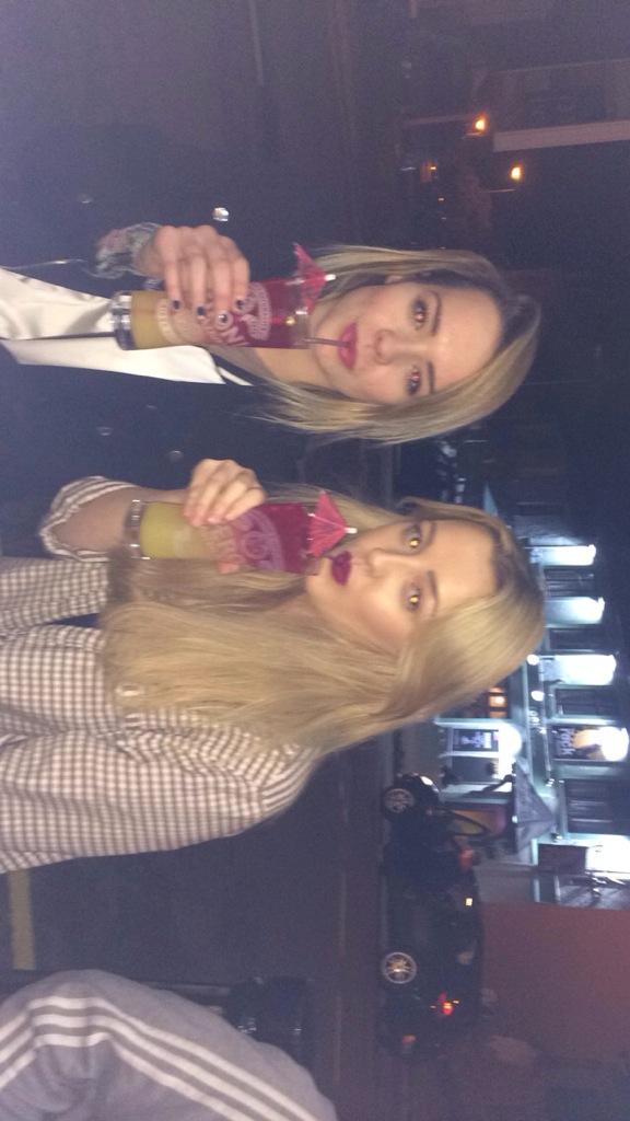 tankgurlz's tweet photo. Drinkin @cherrybombini 's with my lady 💋🍷 #topcocktailmaker lol http://t.co/eHGsqtSWXF