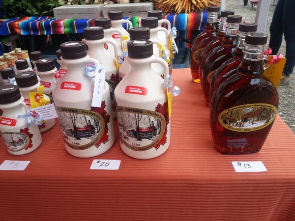 leyabarry's tweet photo. It's that time of year again! #tapthatsap @JunctionMarket #yum http://t.co/Rl9Ikn7Zj7