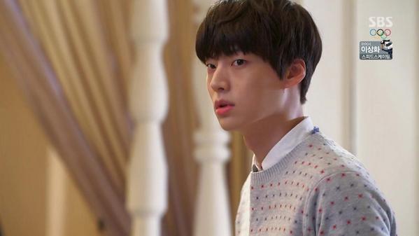 Korseries's tweet photo. อันแจฮยอนเคยปฏิเสธบทยุนแจเพราะไม่เก่งแสดงแต่เปลี่ยนใจเพราะคิดว่าถ้าได้ทำงานกับคนแบบผกก.จางแทยูจะเรียนรู้อะไรมากขึ้น http://t.co/AWoSAoYLZW