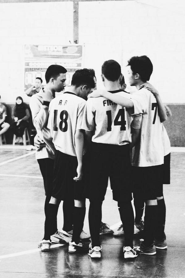 lamiatiga's tweet photo. Bangga sama kalian, terimakasi kawan! http://t.co/cYen0vng4z