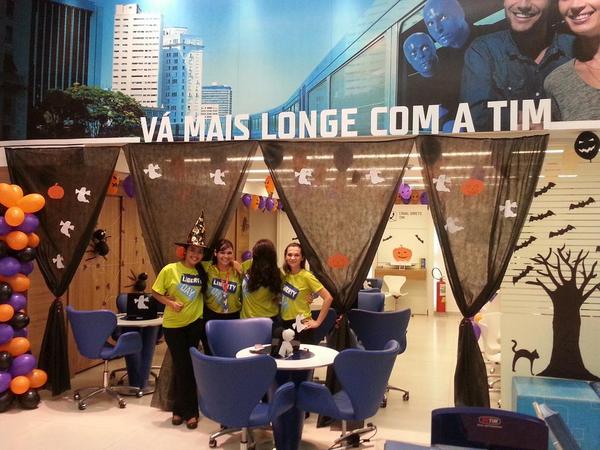 leleTIMRO's tweet photo. @AguiasRetail @Power_Dealer @gynarc @anderindalecio @Cezi_TimRO @marcilenetimro  ...Esse TIMe de AGUIAS RO é SHOW!!! http://t.co/DSHOEtlVIZ