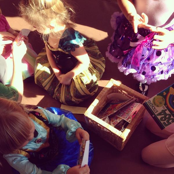 Saturday morning babies. 👶🎀👑👯 #costumeweek #littleprincesses