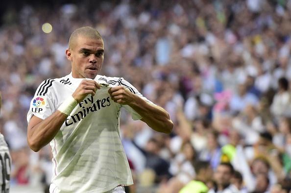 FrvRealMadrid's tweet photo. El Barça no encajo gol en los primeros 754 minutos de la liga. El Real Madrid le marcó 3 GOLES en 25 minutos. http://t.co/M8U6KxqR8F