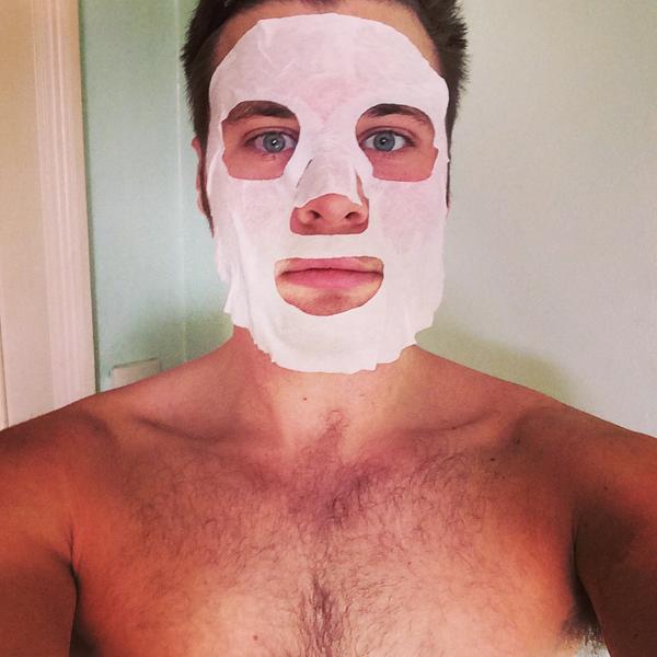 MrDrewNaylor's tweet photo. Getting ready for @ladygaga tonight the The O2. #ARTPOP #artpoprave #totheplanet http://t.co/qhZRVZprzD