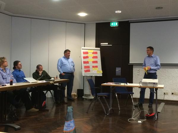 Ehrenfeld_Media's tweet image. @aysberg_web stellt neue Ideen zur Verbreitung von #webEdition vor #cms