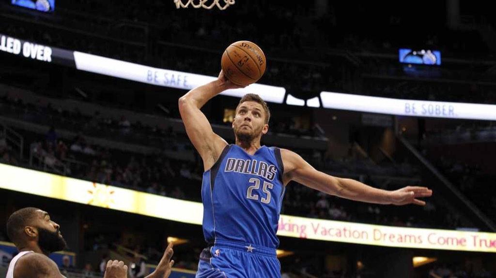 Happy birthday to Chandler Parsons ( Everyone show him some love! 