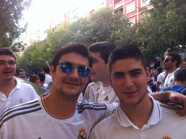 chusto6's tweet photo. This is bernabeu @jor_torrero http://t.co/kAal3uihuf