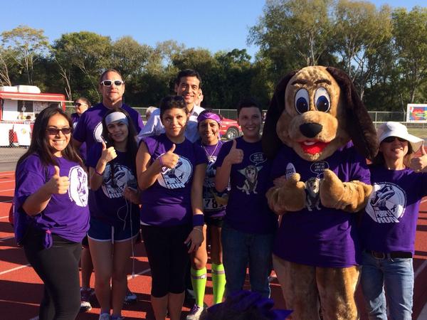 nico4da's tweet photo. At Wheatley Heights, supporting the fight against domestic violence. #purplerun http://t.co/YsykmBYMKC