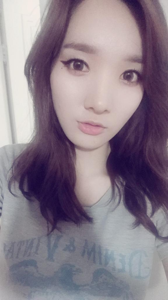 minhee_ju's tweet photo. 오늘 팬미팅 즐거웠어용~^^ 마카롱도맛있게먹을게염>_< 난 집와서 이제 잘준비를... 굳밤♡ http://t.co/aTv5UjTTp9