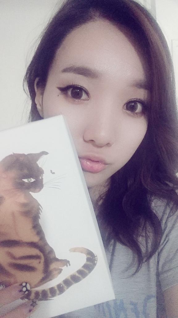 minhee_ju's tweet photo. 오늘 팬미팅 즐거웠어용~^^ 마카롱도맛있게먹을게염>_< 난 집와서 이제 잘준비를... 굳밤♡ http://t.co/aTv5UjTTp9