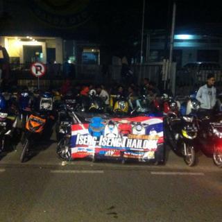 Iseng-iseng Thailook Zone Bandung