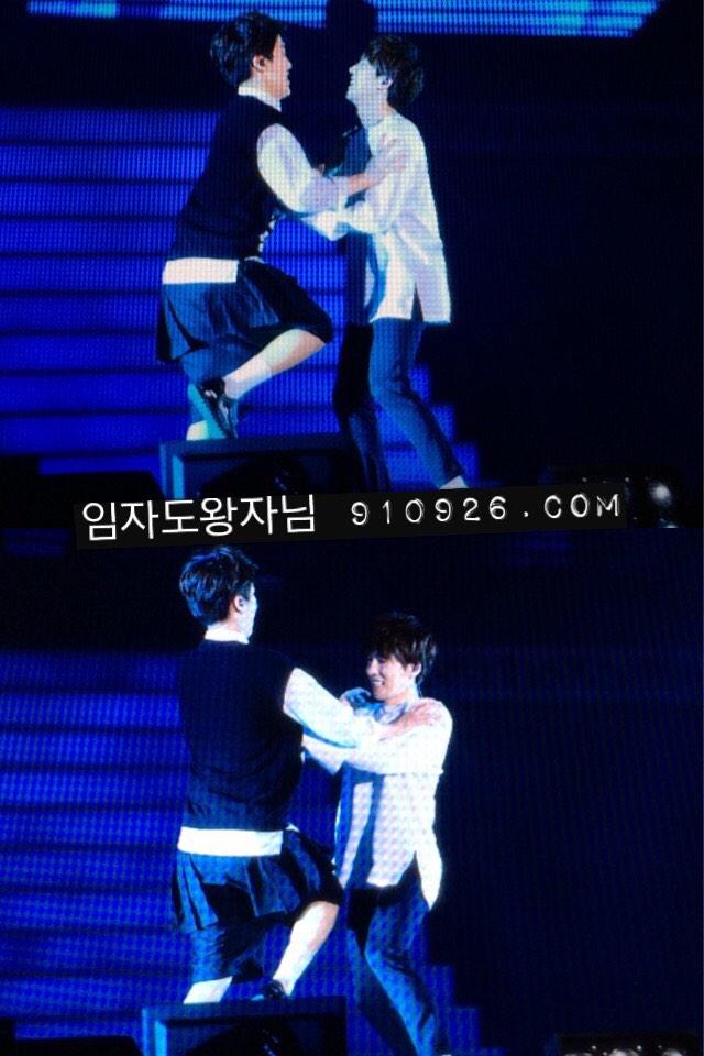 B0zRTVnCIAAiXGz.jpg:large