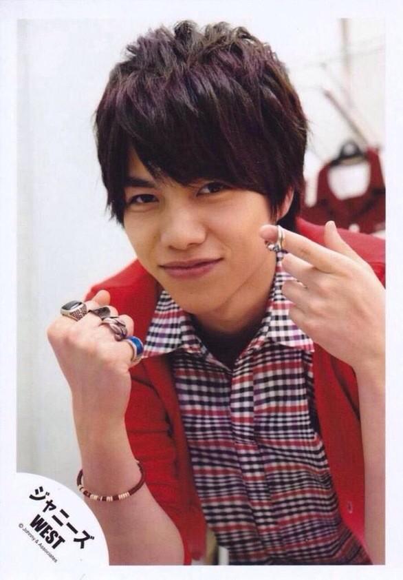 値下げ交渉OK】WEST. ウェッシャーツ!!!!!!! 赤 重岡大毅 写真