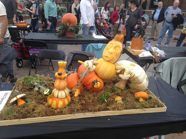 jameyboiter's tweet image. Awesome time at #GutsCLT2014. #PeoplesChoiceAward @BOLTgroup #WhoAreYou #AliceInWonderland @aigacharlotte